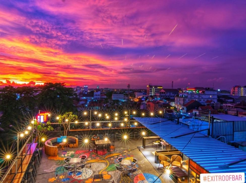 Regantris Malioboro Hotel Yogyakarta Exterior photo
