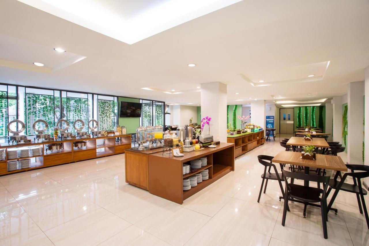 Regantris Malioboro Hotel Yogyakarta Exterior photo